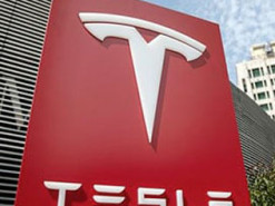 Tesla выпустит автомобиль без руля