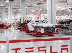 CМИ назвали причину переноса завода Tesla в Техас