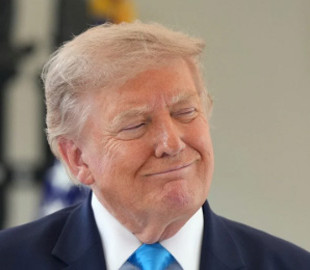 Трамп спрямував $277 мільйонів на рекламу, щоб "врятувати республіканців" у виборчих перегонах - ЗМІ
