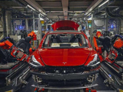 Продажі електромобілів Tesla перевищили позначку в 1,5 мільйона одиниць