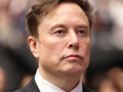 Французька прокуратура викликала Маска у справі про сексуалізовані дипфейки у соцмережі Х