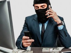 Псевдобанкір виманив у пенсіонера 26000 гривень