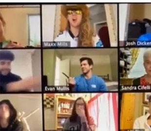 Учні передали олівець однокласнику під час онлайн-уроку: відео розіграшу