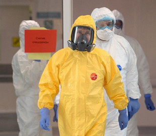 Дванадцять лікарів Путіна: стали відомі подробиці поїздки диктатора до Владивостока