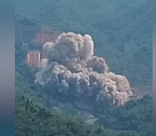 У Китаї ракета розбилася після "випадкового" запуску