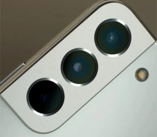 Як зрозуміти, що хтось шпигує за вами через камеру смартфона