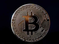 Біткойн різко обвалився на 87% на біржі Binance: чому так сталося