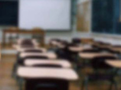 Ситуация ухудшается: одесских школьников переводят на дистанционное обучение