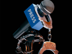 Азербайджан висунув звинувачення в контрабанді ще двом журналістам