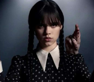 Netflix выпустил первый тизер сериала "Уэнсдэй" Тима Бёртона