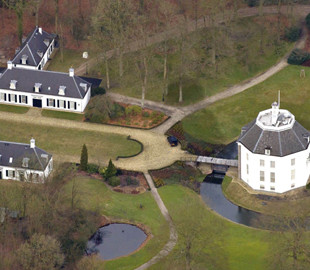 У Нідерландах розкрили деталі інцидентів з БпЛА торік: пролітали над замком принцеси