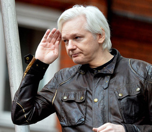 Amnesty International закликає США зняти обвинувачення проти засновника Wikileaks Джуліана Ассанжа