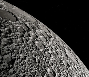 У Британії нададуть 300 тисяч фунтів винахідникам, які знайдуть спосіб отримати чисту воду на Місяці