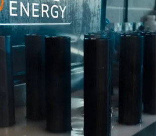 Прослужить 20 років: нова залізо-натрієва батарея витримує 7000 циклів без втрат