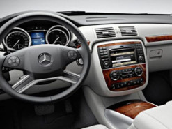 До 2025 року Mercedes-Benz випустить електрокар з трьома двигунами та потужністю в 1020 к.с