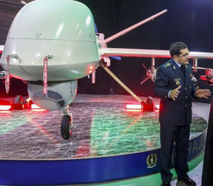 Іран представив безпілотник з робочим діапазоном 2000 км