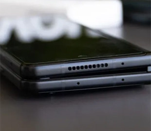 Складні смартфони Samsung подорожчають