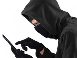 Тернополянка за "порятунок" сина заплатила 20 тис. гривень