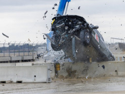 Дослідження: у США потрібно міняти огорожі на шосе через електромобілі