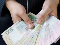 Дівчина обдурила військового на 20 тисяч гривень через фейкове оголошення