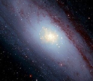 Телескоп NASA сфотографировал сверхмассивную черную дыру