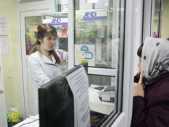 Купить лекарства за "ковидную" тысячу разрешат только одной категории украинцев