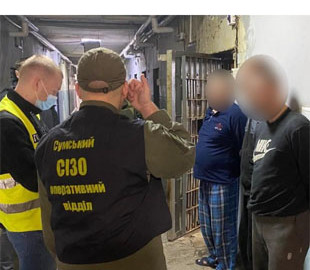 Поліцейські викрили групу інтернет-шахраїв, які ошукували військових