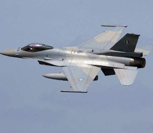 У Греції впав у море винищувач F-16