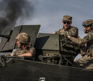 Знову в строю. Командир Азова Редіс узяв участь у тактичних навчаннях військових