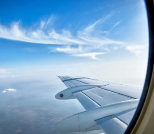 Французька компанія Astronics PGA заробила на літаках путіна та шойгу 5 млн євро