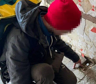 В центре Одессы задержали распространителя канабиса, действовавшего под видом курьера