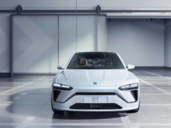 Найнебезпечніший суперник Tesla з Китаю підготував електроседан з запасом ходу 800 км