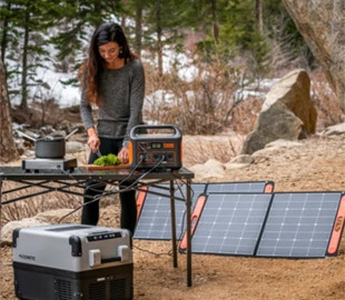 Портативні сонячні панелі набирають популярності: як живуть люди поза електромережею