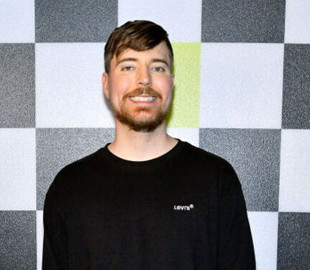 Американський блогер зібрав гуманітарної допомоги для українських біженців на $3 млн