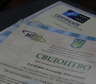 В Харькове отставные военные стали IT-специалистами в рамках программы “НАТО-Украина” (Фото)