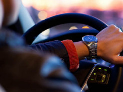 Українців у Швейцарії мають намір попросити продати автомобілі