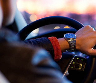 Українців у Швейцарії мають намір попросити продати автомобілі