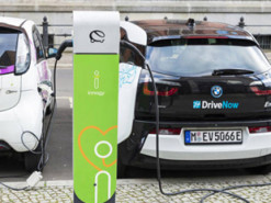 Прогнозы экспертов: цены на электрокары рухнут