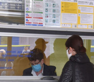 Витратити "тисячу Зеленського" по-своєму: кмітливі українці навчилися оминати обмеження