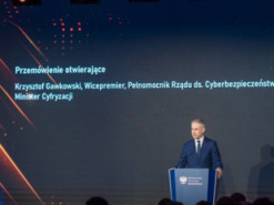 Польща створює Центр боротьби з дезінформацією
