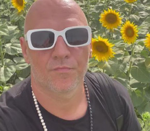 Потап показався у полі соняшників в Україні і насмішив фанів: "Волохатий джміль"