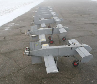 Українські військові отримали перші БпЛА AQ 400 Scythe