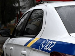 На Львівщині затримали чоловіка, якого підозрюють у розбещенні неповнолітньої та виготовленні порно