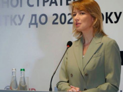 Е-система замість чиновника: українці стали частіше звертатись за адмінпослугами в ЄДЕССБ