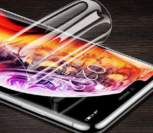 Чи потрібна на смартфон захисна плівка: озвучені всі "за" і "проти"