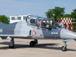 Румунія оснастить навчально-бойові літаки IAR-99 SM ракетами Iris-T