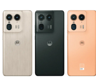 Ера дивних телефонів повертається. Motorola випустила дерев’яний флагманський смартфон