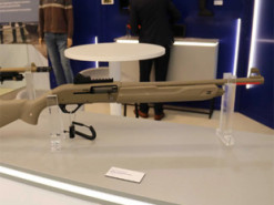 Американські розробники представили нову антидронову рушницю Winchester SX4 Tactical