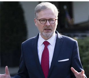 На сторінці прем'єра Чехії з’явився допис про напад військ РФ: що сталося