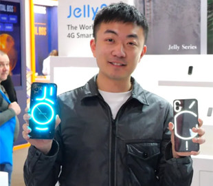 На MWC 2023 показали бюджетний клон прозорого смартфона Nothing Phone